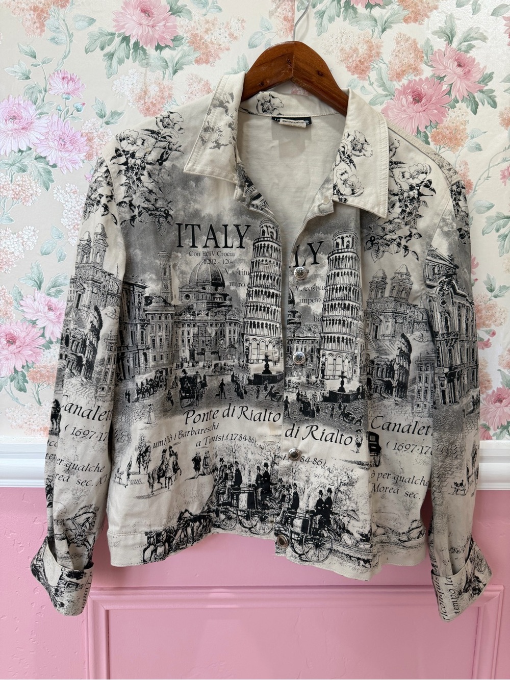 Y2K Pulse Beige & Black Italy Print Denim Jacket